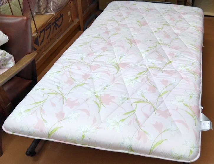 ダクロン® SUPPORT Mat Fiberfillを使用している敷(シングル・ダブル)